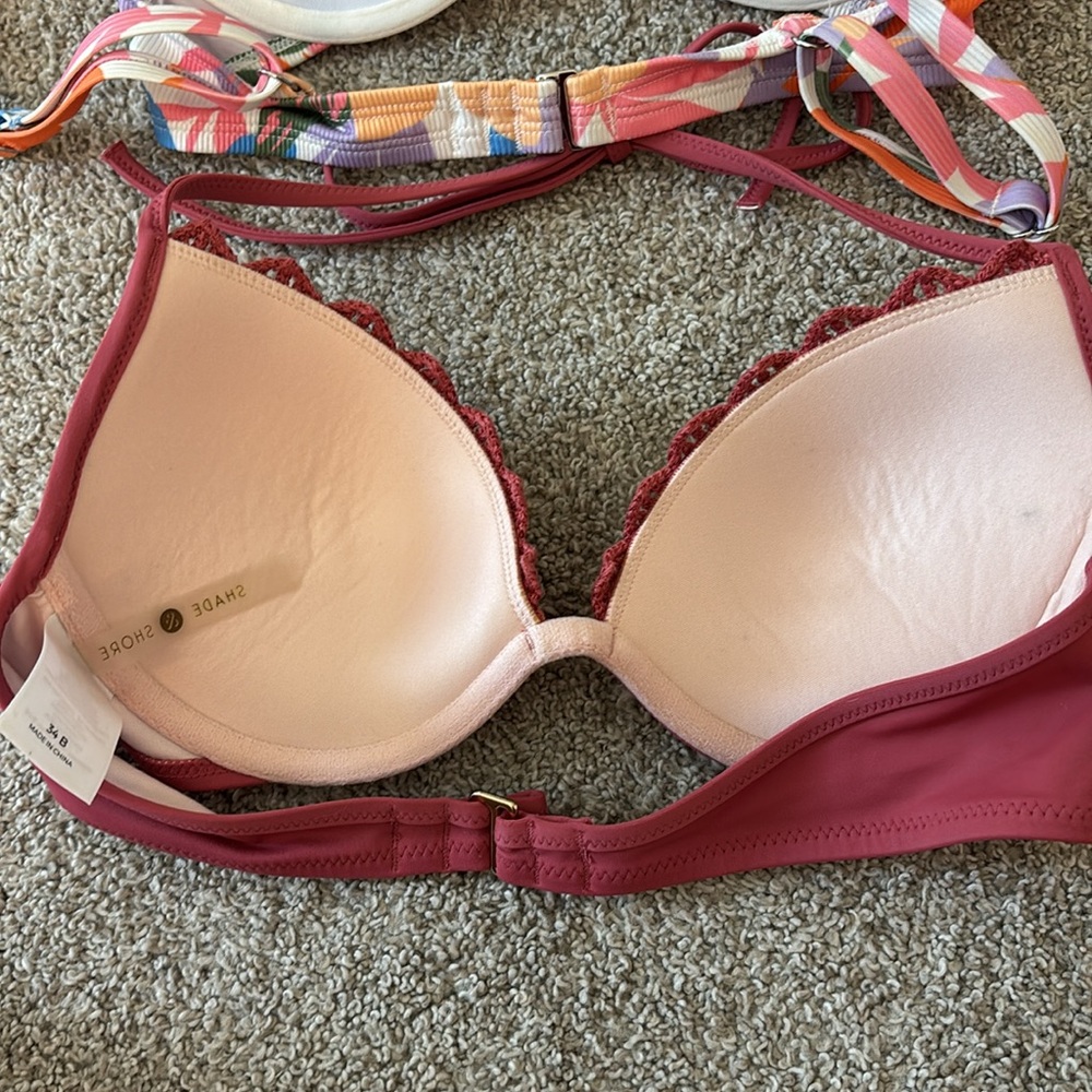 Colorful Floral and Crochet Bikini Top Set - Picture 4 of 6